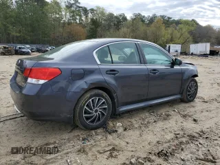 2011 Subaru Legacy 2.5i z VIN 4S3BMBA64B3256090, wystawiony jako Copart lot #52634725 z przebiegiem 142 403 mil mil oraz Szkoda całkowita • Salvage title. Historia ofert i sprzedaży dostępna na DreamBid. Obrazek 3.