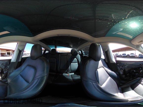 2018 Tesla Model 3 Long Range Battery z VIN 5YJ3E1EB6JF105837, wystawiony jako IAAI lot #41763460 z przebiegiem 100 387 mil mil oraz . Historia ofert i sprzedaży dostępna na DreamBid. Obrazek 18.