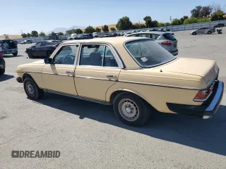 1984 Mercedes-Benz 300 D с VIN WDBAB33A9EA147115, выставлен на аукционе Copart как лот 61462545 с пробегом 285 650 миль миль и Чистый • Clean title. История ставок и продаж доступна на DreamBid. Изображение 2.