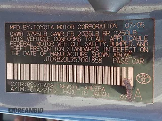 2005 Toyota Prius with VIN JTDKB20U257041858, listed as a IAAI auction lot 41582317 with 181,472 mi miles. Bid and sale history available at carsss.com. Image 9.