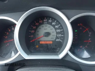 2006 Toyota Tacoma z VIN 5TELU42N66Z147725, wystawiony jako IAAI lot #42097752 z przebiegiem 206 452 mil mil oraz . Historia ofert i sprzedaży dostępna na DreamBid. Obrazek 7.