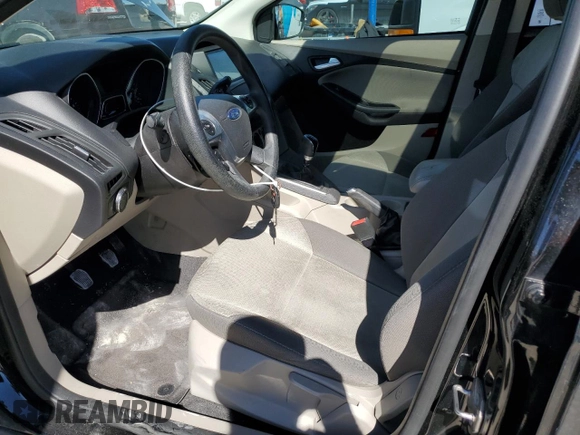 2014 Ford Focus SE with VIN 1FADP3K2XEL292846, listed as a Copart auction lot 45005175 with 114,194 mi miles and Salvage Title. Bid and sale history available at carsss.com. Image 7.