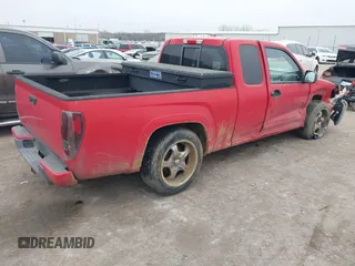 2004 Chevrolet Colorado LS ZQ8 with VIN 1GCCS196348188427, listed as a IAAI auction lot 41493119 with 121,487 mi miles. Bid and sale history available at carsss.com. Image 4.