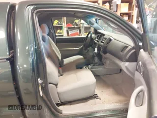 2009 Toyota Tacoma with VIN 5TENX22N29Z603115, listed as a IAAI auction lot 41853552 with 180,216 mi miles. Bid and sale history available at carsss.com. Image 5.