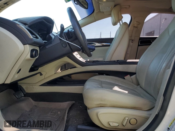 2013 Lincoln MKZ with VIN 3LN6L2JK1DR800952, listed as a Copart auction lot 48518525 with 201,830 mi miles and Salvage Title. Bid and sale history available at DreamBid. Image 7.