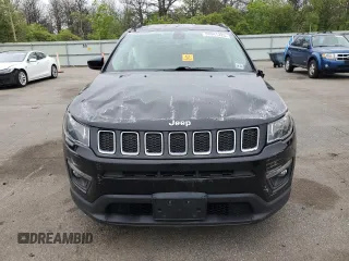 2020 Jeep Compass Latitude with VIN 3C4NJDBB8LT138319, listed as a Copart auction lot 58941325 with 32,620 mi miles and Salvage title. Bid and sale history available at DreamBid. Image 5.