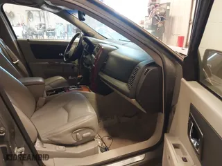 2006 Cadillac SRX with VIN 1GYEE637460206864, listed as a IAAI auction lot 42114224 with 179,677 mi miles. Bid and sale history available at carsss.com. Image 5.