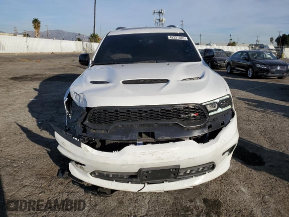 2024 Dodge Durango GT Plus with VIN 1C4RDHDG9RC225692, listed as a Copart auction lot 42327385 with 3,205 mi miles and Salvage title. Bid and sale history available at DreamBid. Image 5.