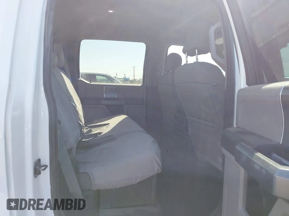 2018 Ford Super Duty F-250 SRW XL with VIN 1FT7W2BTXJEC06639, listed as a IAAI auction lot 41967788 with 278,793 mi miles. Bid and sale history available at carsss.com. Image 8.