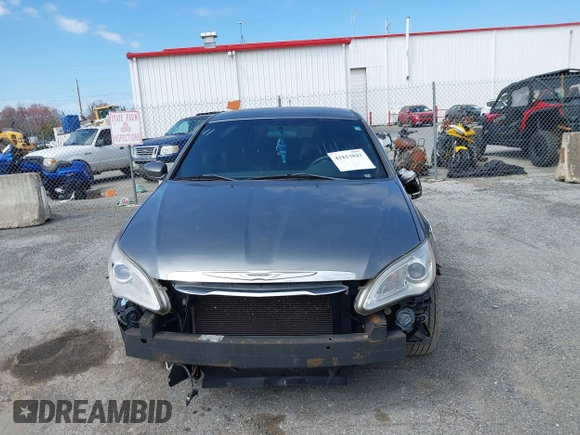 2011 Chrysler 200 LX with VIN 1C3BC4FBXBN599547, listed as a IAAI auction lot 41813043 with 1 mi miles. Bid and sale history available at carsss.com. Image 11.