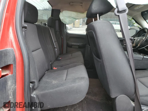 2013 GMC Sierra 1500 SLE z VIN 1GTR2VE74DZ247964, wystawiony jako Copart lot #45468895 z przebiegiem 139 226 mil mil oraz Szkoda całkowita • Salvage title. Historia ofert i sprzedaży dostępna na DreamBid. Obrazek 10.
