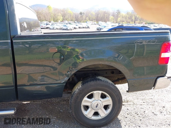 2004 Ford F-150 XLT with VIN 1FTPX14564NC21701, listed as a IAAI auction lot 41979679 with 358,981 mi miles and . Bid and sale history available at carsss.com. Image 17.