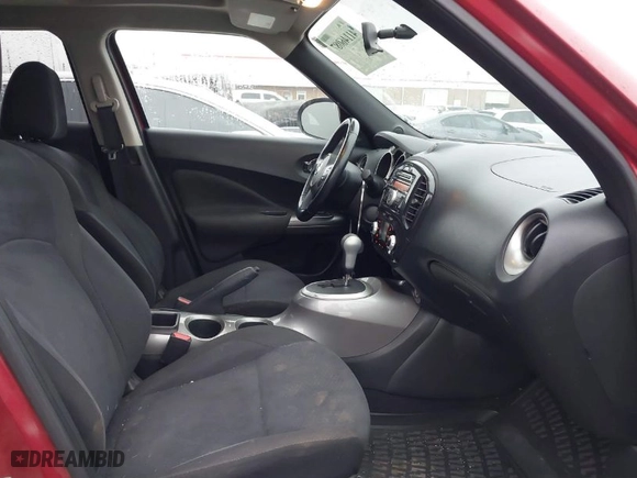2013 Nissan Juke S with VIN JN8AF5MR8DT204854, listed as a IAAI auction lot 41146087 with 165,829 mi miles. Bid and sale history available at carsss.com. Image 5.