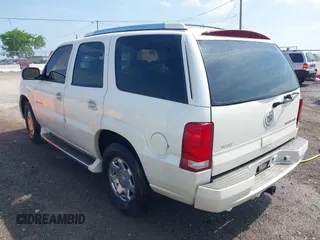 2004 Cadillac Escalade с VIN 1GYEK63N44R235037, выставлен на аукционе IAAI как лот 42154239 с пробегом 268 974 миль миль и . История ставок и продаж доступна на DreamBid. Изображение 3.