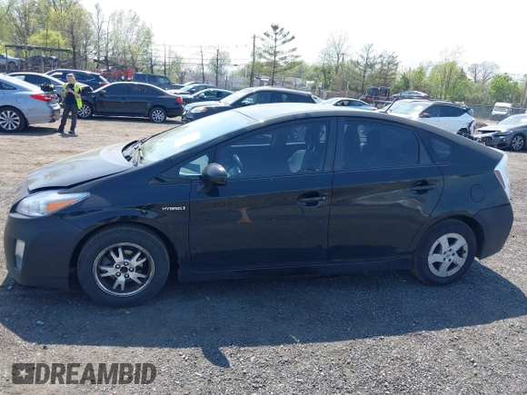 2011 Toyota Prius I with VIN JTDKN3DU8B1433698, listed as a IAAI auction lot 42124404 with 223,576 mi miles. Bid and sale history available at carsss.com. Image 14.