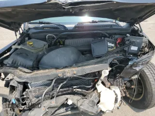 2006 Jeep Commander с VIN 1J8HG48K56C209357, выставлен на аукционе Copart как лот 59611065 с пробегом 147 352 миль миль и Списание • Salvage title. История ставок и продаж доступна на DreamBid. Изображение 12.