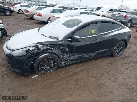 2021 Tesla Model 3 Long Range with VIN 5YJ3E1EB6MF981246, listed as a IAAI auction lot 41731102 with 1 mi miles. Bid and sale history available at carsss.com. Image 21.