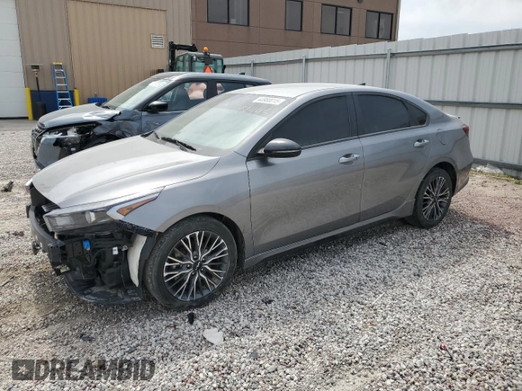 2024 Kia Forte GT-Line with VIN 3KPF54AD6RE824433, listed as a Copart auction lot 44980015 with 17,032 mi miles and Salvage Title. Bid and sale history available at carsss.com. Image 1.