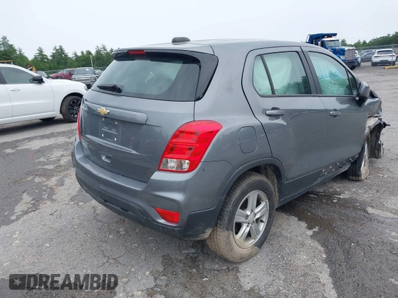 2020 Chevrolet Trax LS z VIN 3GNCJNSBXLL272365, wystawiony jako IAAI lot #40698380 z przebiegiem 39 306 mil mil oraz . Historia ofert i sprzedaży dostępna na DreamBid. Obrazek 4.