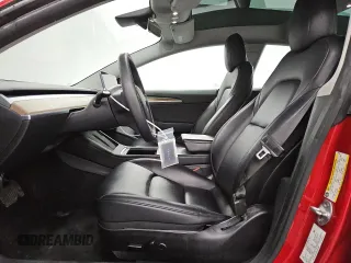 2022 Tesla Model 3 z VIN 5YJ3E1EA2NF289980, wystawiony jako Copart lot #55449825 z przebiegiem 90 137 mil mil oraz Szkoda całkowita • Salvage title. Historia ofert i sprzedaży dostępna na DreamBid. Obrazek 7.