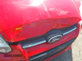2013 Ford Focus SE with VIN 1FADP3K22DL338846, listed as a IAAI auction lot 41910575 with 200,875 mi miles. Bid and sale history available at carsss.com. Image 6.