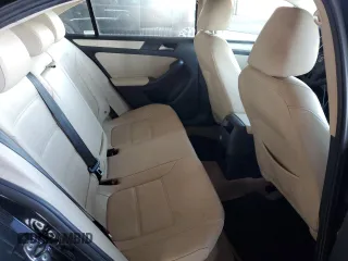 2012 Volkswagen Jetta SE z VIN 3VWDP7AJ2CM340634, wystawiony jako Copart lot #44023015 z przebiegiem 217 815 mil mil oraz Szkoda całkowita • Salvage title. Historia ofert i sprzedaży dostępna na DreamBid. Obrazek 10.