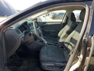 2015 Volkswagen Jetta SE с VIN 3VWD17AJXFM253697, выставлен на аукционе Copart как лот 56321465 с пробегом 106 696 миль миль и Чистый • Clean title. История ставок и продаж доступна на DreamBid. Изображение 7.