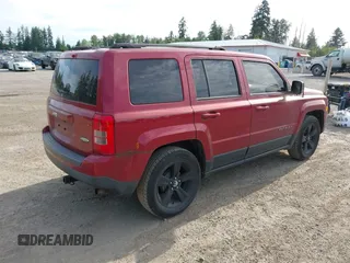 2016 Jeep Patriot Latitude with VIN 1C4NJPFB8GD562445, listed as a IAAI auction lot 42513967 with 87,991 mi miles and . Bid and sale history available at DreamBid. Image 4.