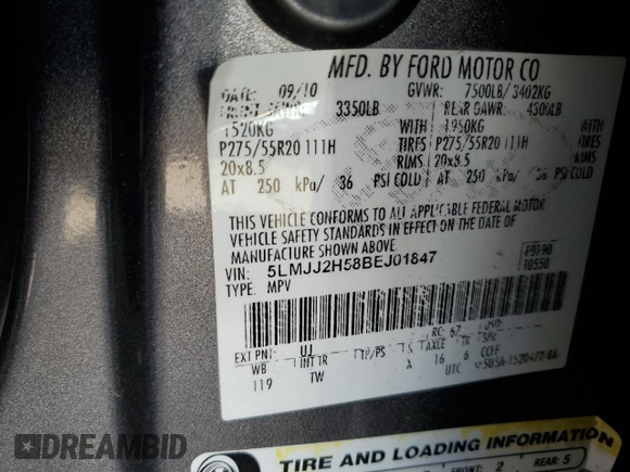 2011 Lincoln Navigator z VIN 5LMJJ2H58BEJ01847, wystawiony jako Copart lot #81804584 z przebiegiem 177 445 mil mil oraz Szkoda całkowita • Salvage title. Historia ofert i sprzedaży dostępna na DreamBid. Obrazek 13.