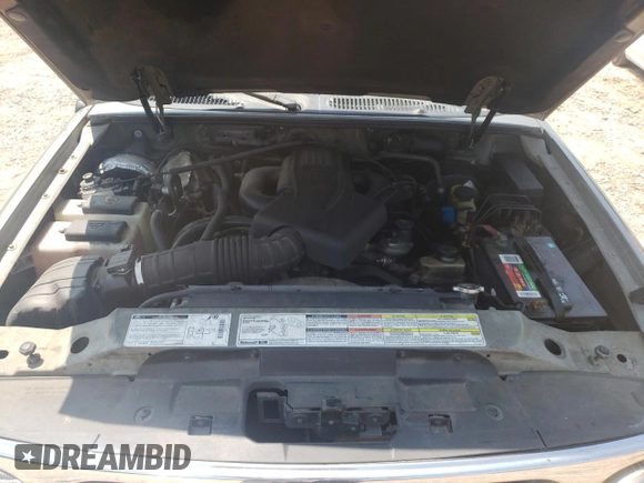 1999 Ford Explorer XLT z VIN 1FMZU32E4XUB76005, wystawiony jako Copart lot #65391564 z przebiegiem 245 873 mil mil oraz Szkoda całkowita • Salvage title. Historia ofert i sprzedaży dostępna na DreamBid. Obrazek 12.