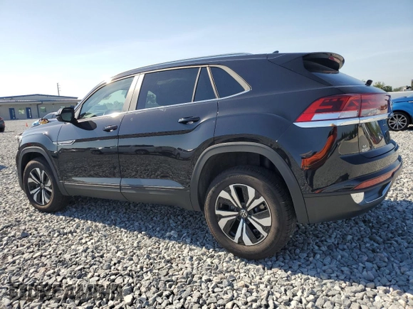 2024 Volkswagen Atlas SE with VIN 1V2DE2CA5RC262903, listed as a Copart auction lot 57241995 with 4,186 mi miles and Salvage title. Bid and sale history available at DreamBid. Image 2.
