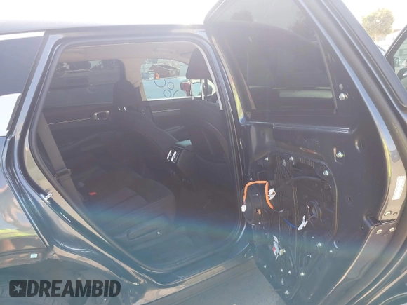 2022 Kia Sorento LX with VIN 5XYRG4LC8NG115947, listed as a IAAI auction lot 42459508 with 49,592 mi miles and . Bid and sale history available at DreamBid. Image 8.