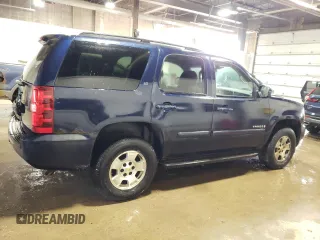 2007 Chevrolet Tahoe LTZ with VIN 1GNFK13047J131157, listed as a Copart auction lot 60333625 with 300,738 mi miles and Clean title. Bid and sale history available at DreamBid. Image 3.