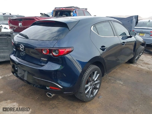 2021 Mazda Mazda3 Hatchback Select with VIN JM1BPAKL4M1400645, listed as a IAAI auction lot 41249309 with 1 mi miles. Bid and sale history available at carsss.com. Image 4.