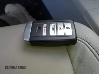 2020 Acura ILX Premium с VIN 19UDE2F7XLA010943, выставлен на аукционе IAAI как лот 42164411 с пробегом 37 958 миль миль и . История ставок и продаж доступна на DreamBid. Изображение 11.