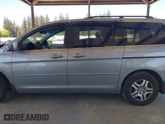2007 Honda Odyssey EX-L with VIN 5FNRL38657B035542, listed as a IAAI auction lot 42185191 with Not Provided miles and . Bid and sale history available at DreamBid. Image 15.