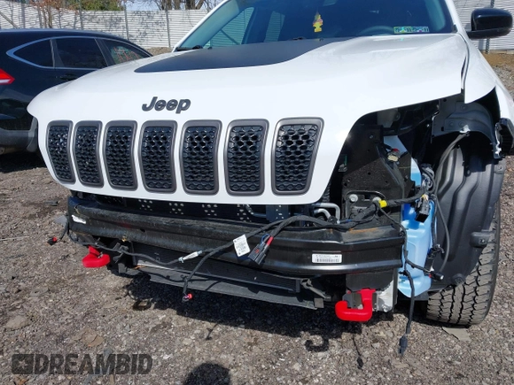 2022 Jeep Cherokee Trailhawk with VIN 1C4PJMBX0ND545659, listed as a IAAI auction lot 41985121 with 26,397 mi miles. Bid and sale history available at carsss.com. Image 17.
