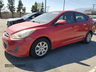 2014 Hyundai Accent GS z VIN KMHCT5AE8EU156715, wystawiony jako Copart lot #58159135 z przebiegiem 183 247 mil mil oraz Czysty tytuł • Clean title. Historia ofert i sprzedaży dostępna na DreamBid. Obrazek 1.
