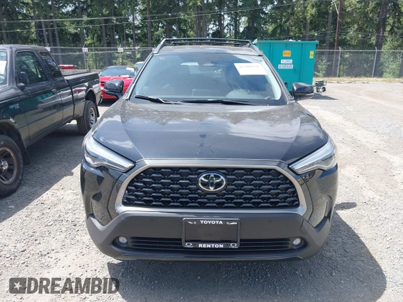 2025 Toyota Corolla Cross XLE with VIN 7MUDAABG4SV132327, listed as a IAAI auction lot 42500170 with 1,011 mi miles and . Bid and sale history available at DreamBid. Image 13.