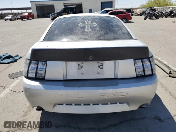 2001 Ford Mustang GT Deluxe z VIN 1FAFP42X61F165305, wystawiony jako Copart lot #53828935 z przebiegiem 175 538 mil mil oraz Szkoda całkowita • Salvage title. Historia ofert i sprzedaży dostępna na DreamBid. Obrazek 6.