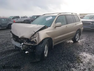 2007 Toyota Highlander w/3rd Row with VIN JTEEP21A070232012, listed as a IAAI auction lot 41632003 with 225,938 mi miles. Bid and sale history available at carsss.com. Image 17.