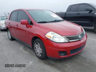 2011 Nissan Versa 1.8 S with VIN 3N1BC1AP8BL466172, listed as a IAAI auction lot 41814965 with 178,076 mi miles. Bid and sale history available at carsss.com. Image 1.
