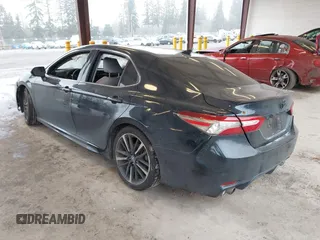 2019 Toyota Camry XSE with VIN 4T1B61HK6KU287595, listed as a IAAI auction lot 41691931 with 86,603 mi miles. Bid and sale history available at carsss.com. Image 3.