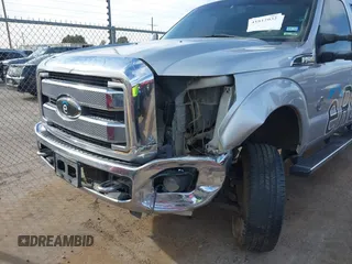 2014 Ford Super Duty F-250 SRW XL with VIN 1FT7W2BT7EEB01336, listed as a IAAI auction lot 41812032 with 276,996 mi miles. Bid and sale history available at carsss.com. Image 6.