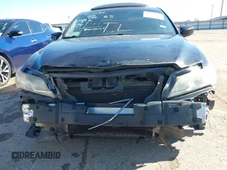 2013 Acura ILX with VIN 19VDE1F3XDE008994, listed as a IAAI auction lot 41251670 with 172,398 mi miles. Bid and sale history available at carsss.com. Image 6.