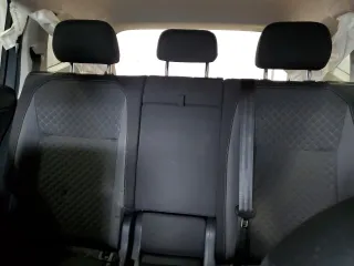 2018 Volkswagen Tiguan S z VIN 3VV1B7AX2JM030331, wystawiony jako Copart lot #56221945 z przebiegiem Nie podano mil oraz Szkody całkowita. Historia ofert i sprzedaży dostępna na DreamBid. Obrazek 10.