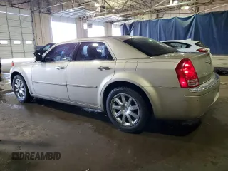 2008 Chrysler 300 C Hemi with VIN 2C3LA63H68H252541, listed as a Copart auction lot 49730295 with 87,741 mi miles and Clean Title. Bid and sale history available at carsss.com. Image 2.