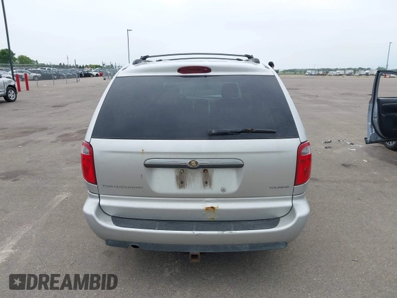 2006 Chrysler Town & Country Touring z VIN 2A4GP54L96R730719, wystawiony jako IAAI lot #42363419 z przebiegiem 186 173 mil mil oraz . Historia ofert i sprzedaży dostępna na DreamBid. Obrazek 16.