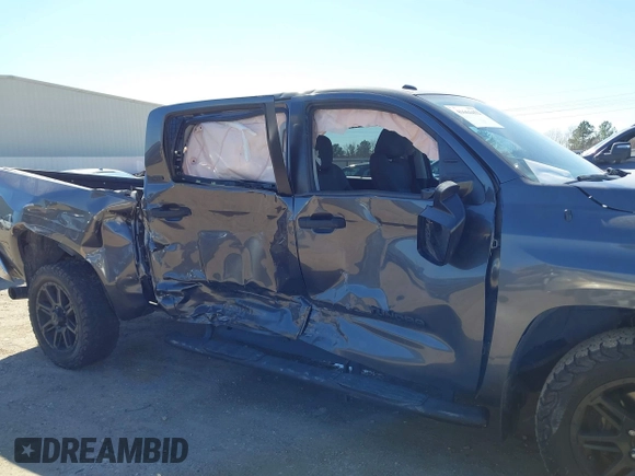 2018 Toyota Tundra 2WD SR5 with VIN 5TFEM5F14JX133862, listed as a IAAI auction lot 41664452 with 91,687 mi miles. Bid and sale history available at carsss.com. Image 6.