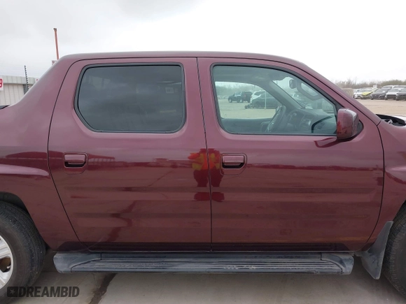 2014 Honda Ridgeline RTL with VIN 5FPYK1F52EB010700, listed as a IAAI auction lot 41490401 with 180,947 mi miles. Bid and sale history available at carsss.com. Image 13.